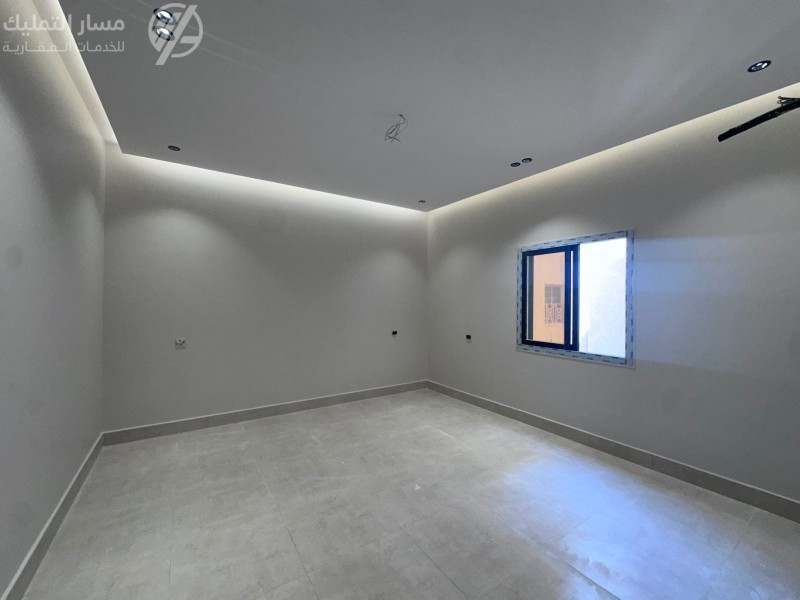 Photo by Daniel J. Schwarz